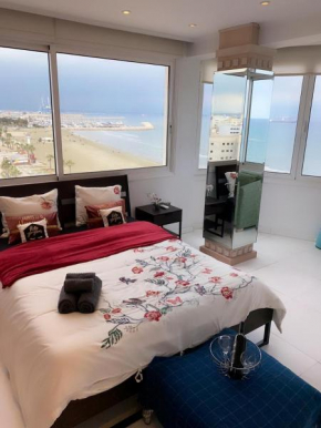 Larnaca Seaview Rooms